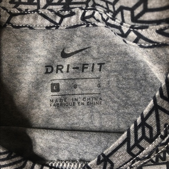 Boys Nike Shirt - Youth L - Picture 3 of 4